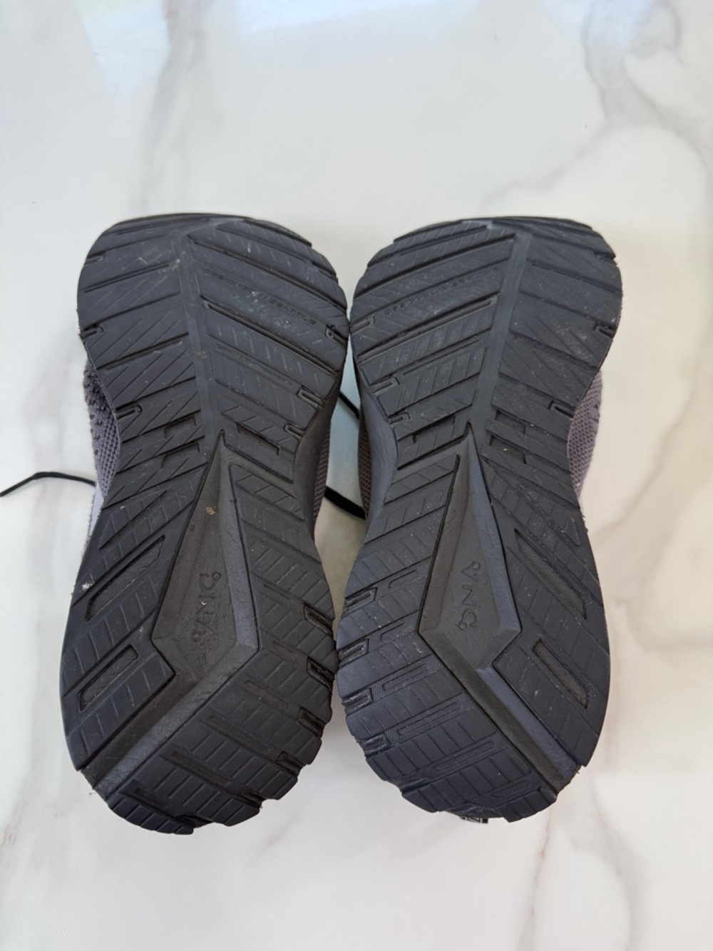 Brooks Gray and Black Mesh Running Shoes - Picture 8 of 9
